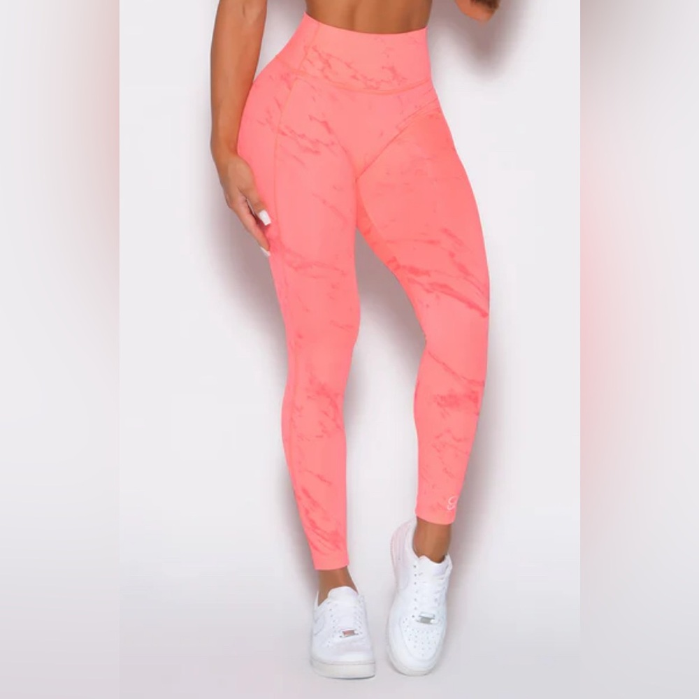 Bombshell sportswear fit marble leggings
